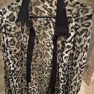 Long sleeve leopard blouse